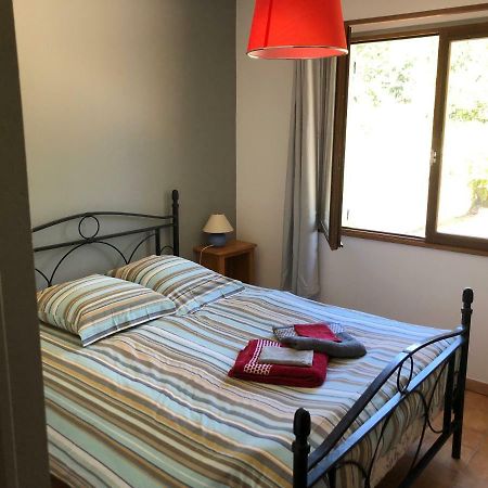 Maison D'En Face Salavas Luaran gambar