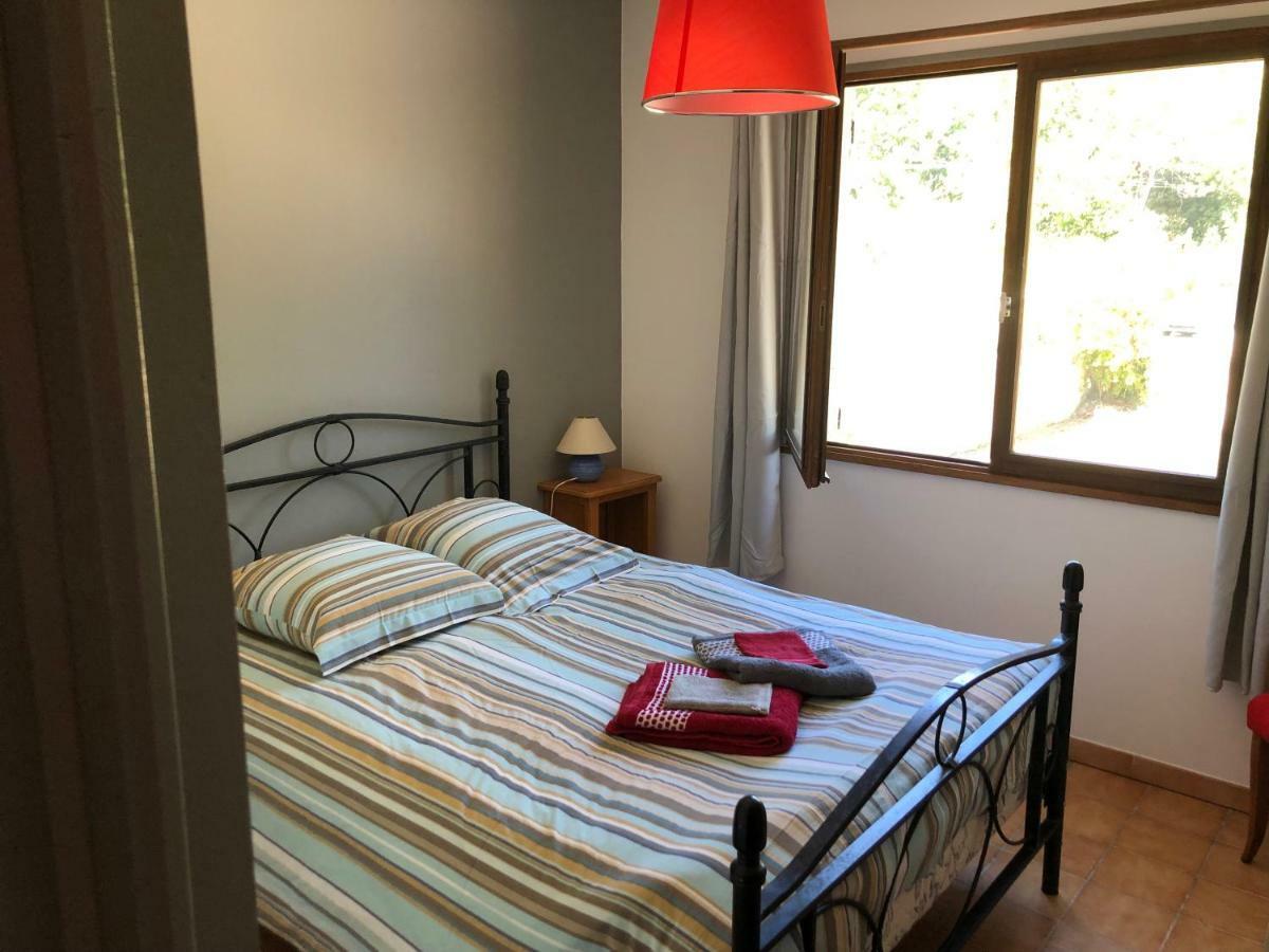 Maison D'En Face Salavas Luaran gambar